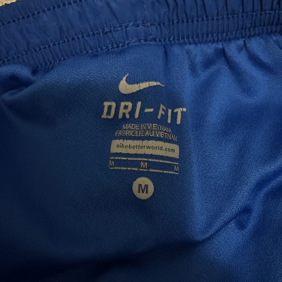 Vintage blue nike shorts - Picture 4 of 4